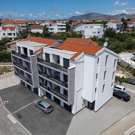 Apartments Diva Трогир Екстериор снимка