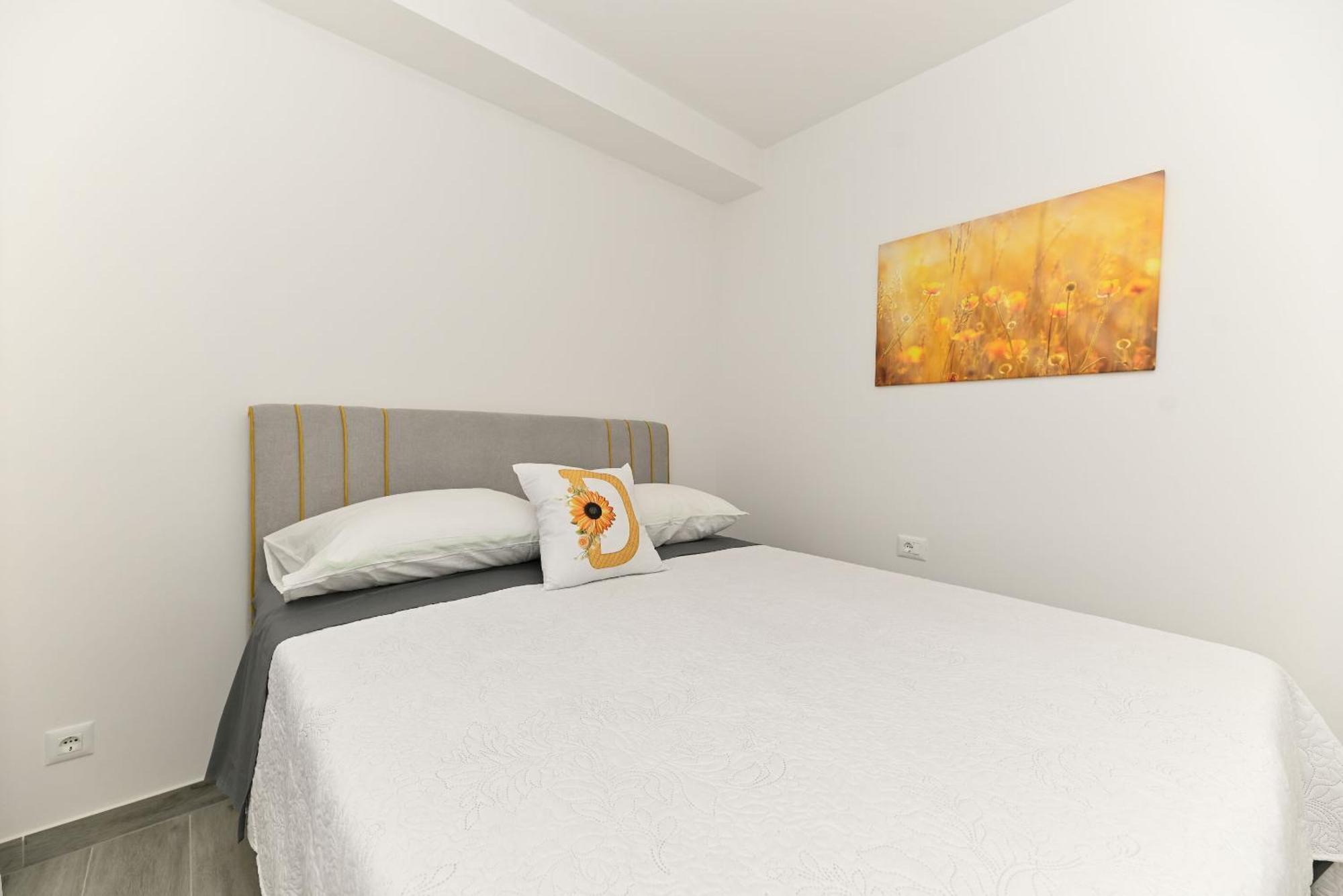 Apartments Diva Трогир Екстериор снимка