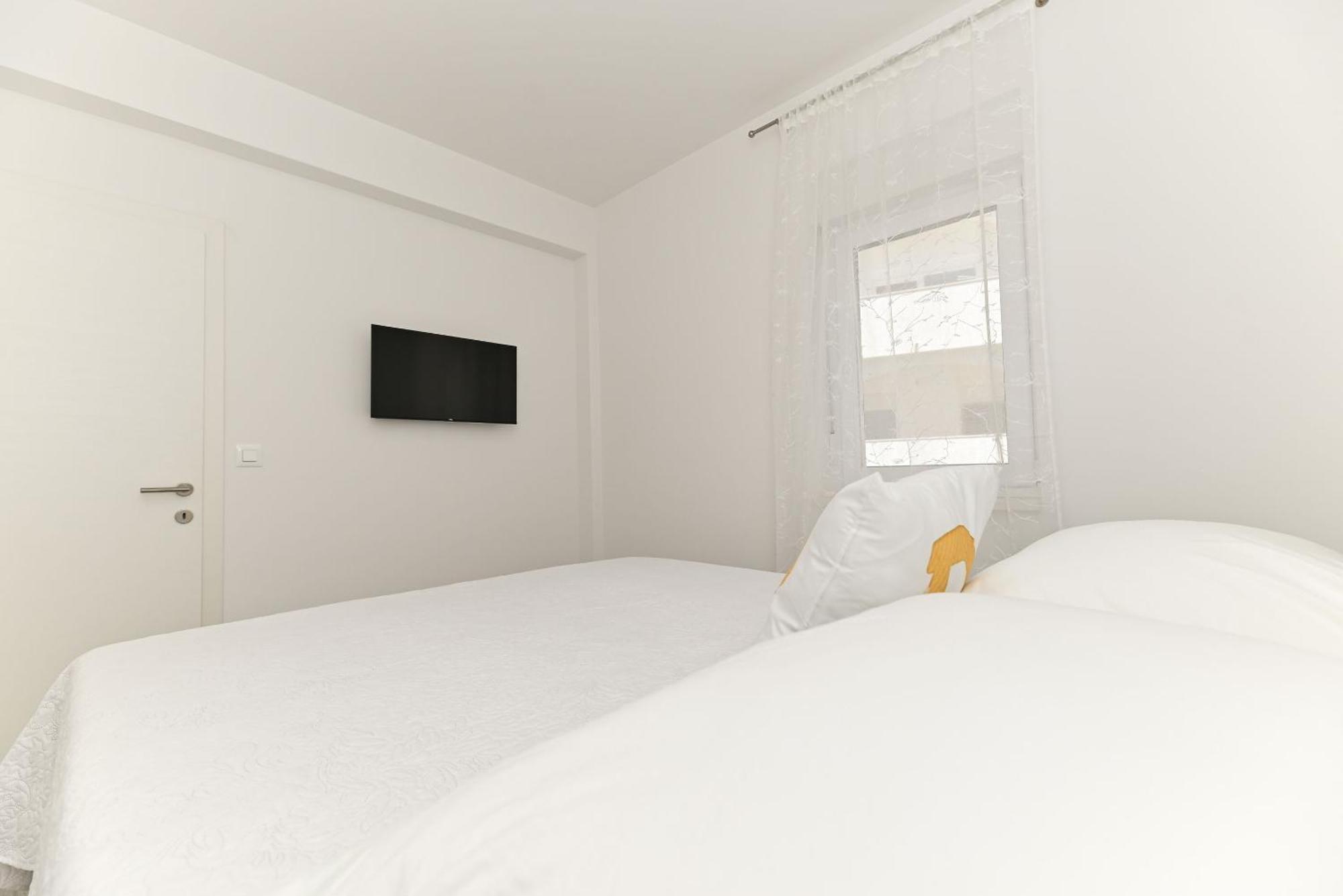 Apartments Diva Трогир Екстериор снимка