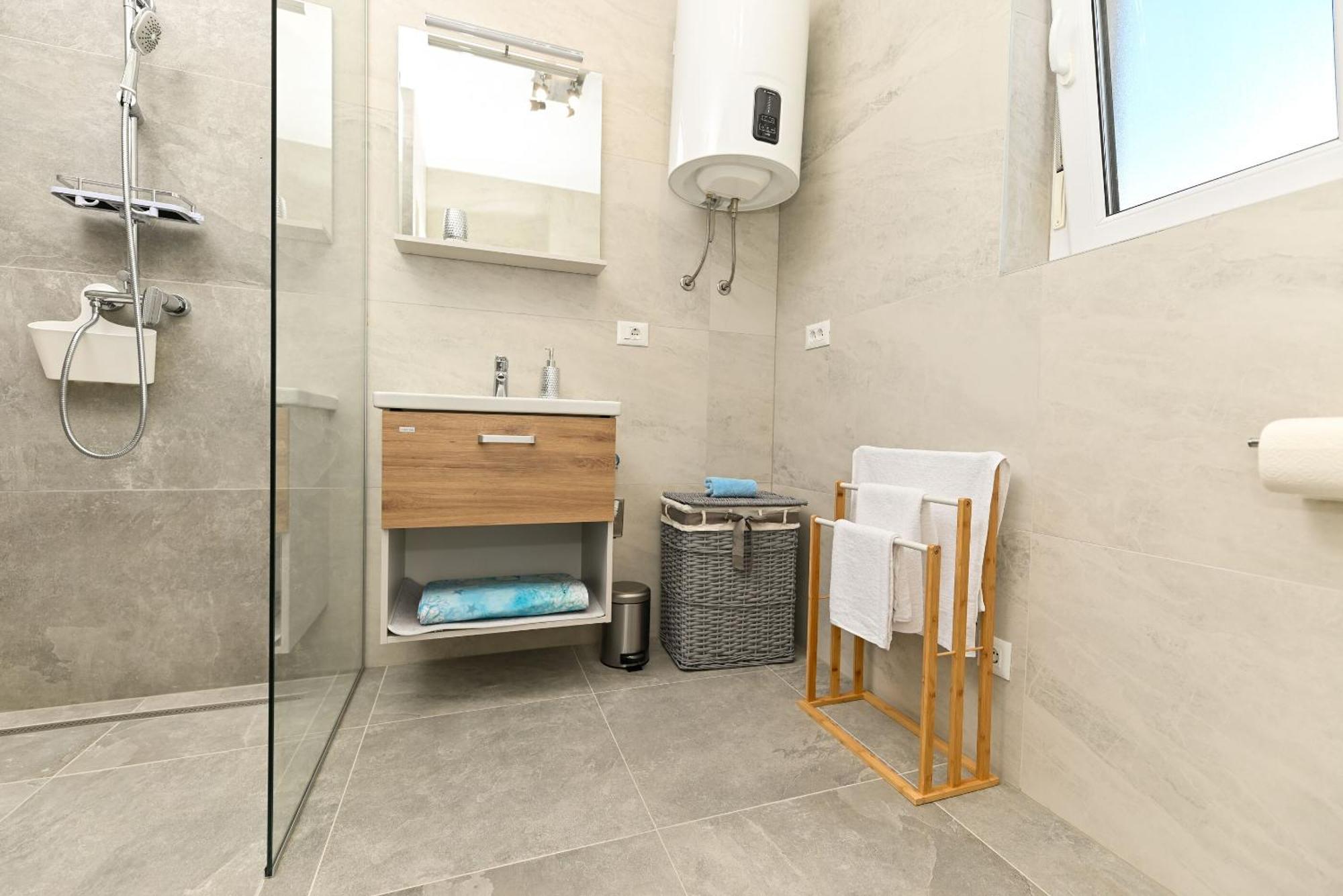 Apartments Diva Трогир Екстериор снимка