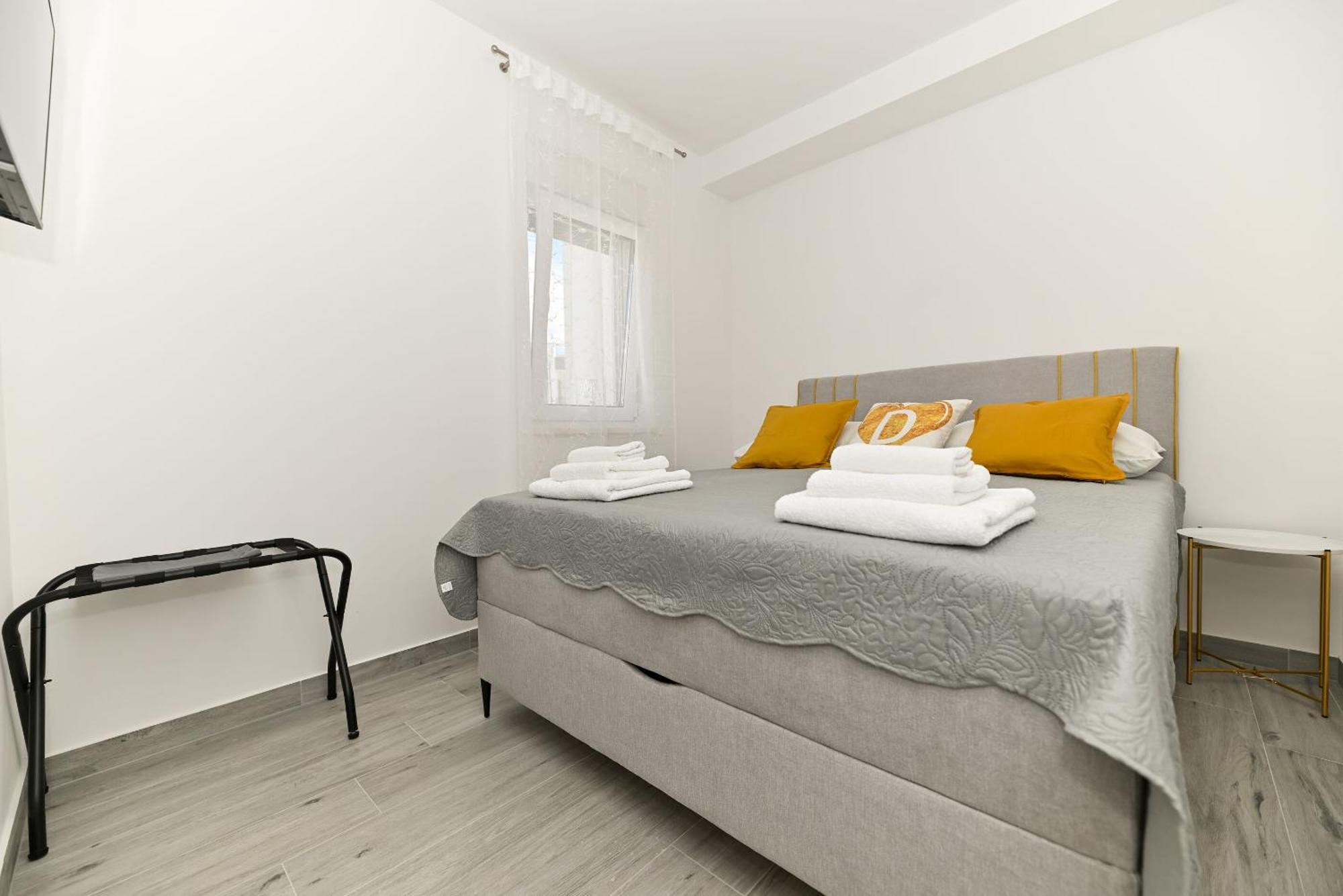 Apartments Diva Трогир Екстериор снимка
