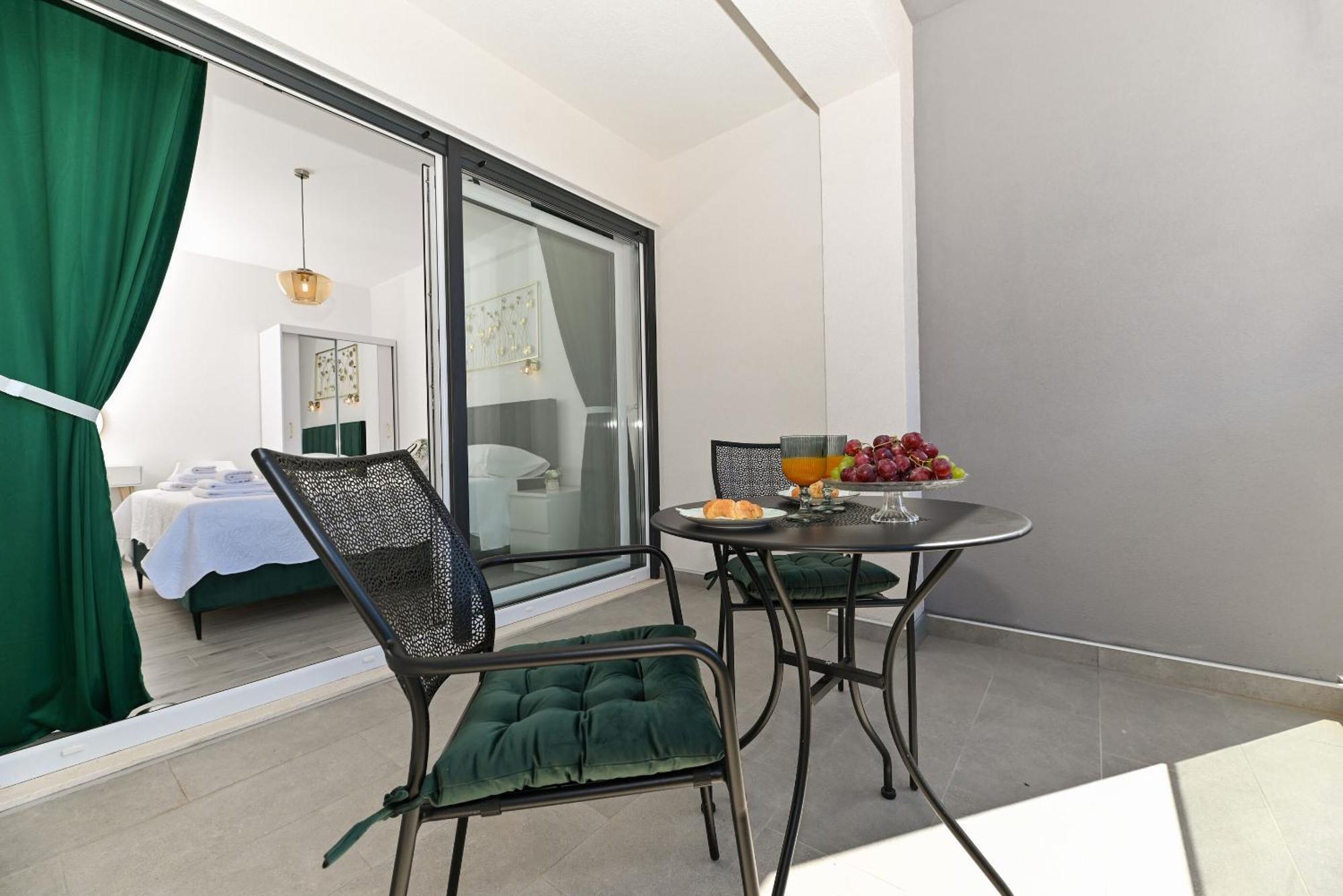 Apartments Diva Трогир Екстериор снимка