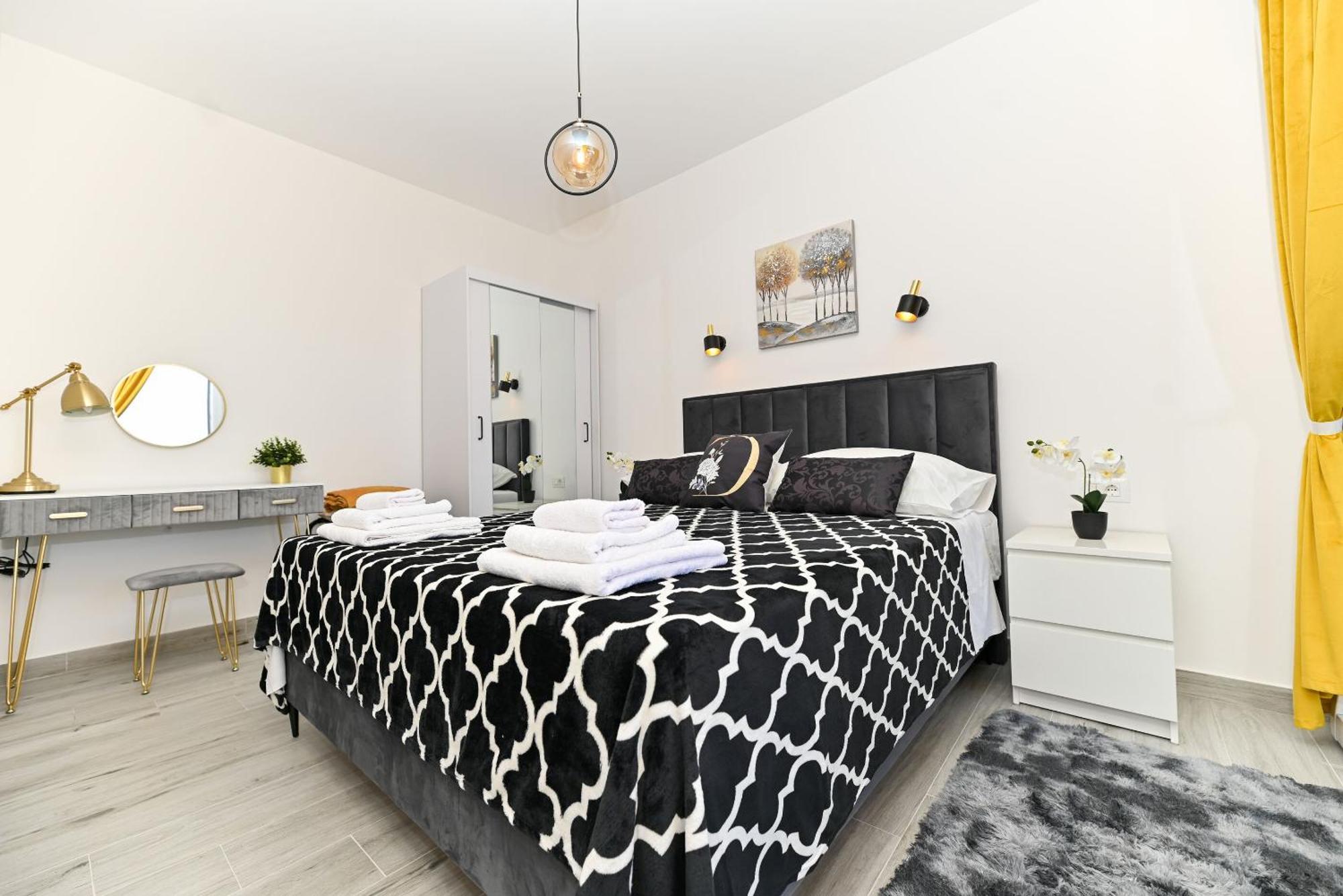 Apartments Diva Трогир Екстериор снимка