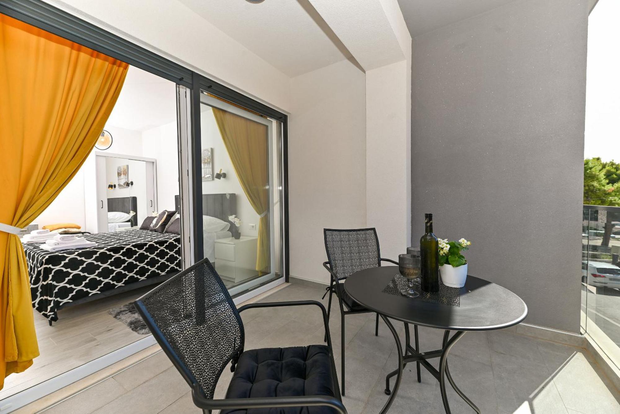 Apartments Diva Трогир Екстериор снимка