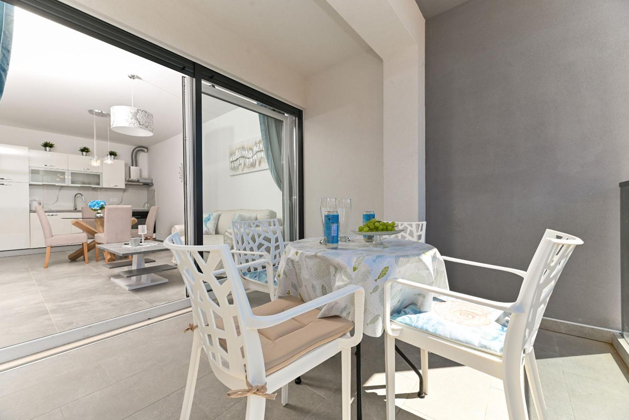 Apartments Diva Трогир Екстериор снимка